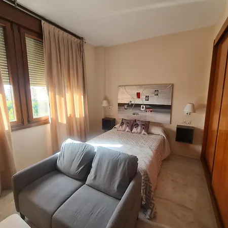 Lux Abril Apartamento *
